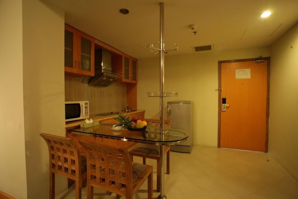 Lakeshore Hotel & Apartments Dhaka Kamer foto