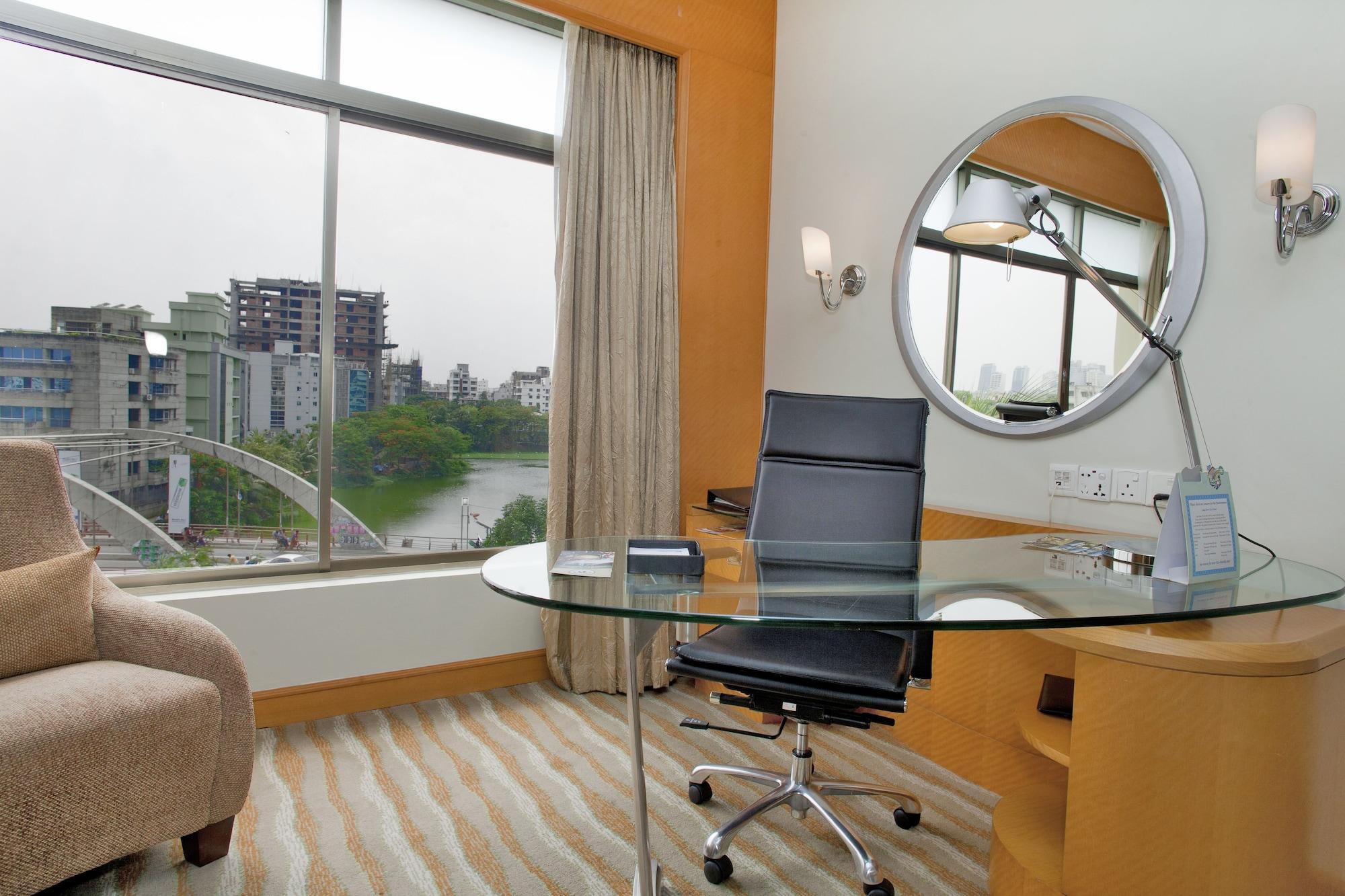 Lakeshore Hotel & Apartments Dhaka Buitenkant foto